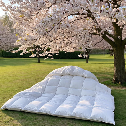 All-Season Queen Cooling Comforter - High-Quality 2100 Series Down Alternative Duvet - Quilted Insert with Corner Loops - Luxuriously Soft Hotel-Style Comforter - Warm for Winter - Reversible - White
